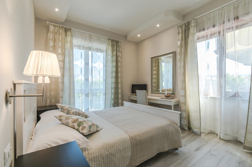Villa Imperamare Санта-Мария-ди-Кастеллабате Экстерьер фото