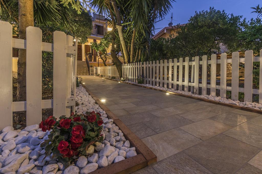 Villa Imperamare Санта-Мария-ди-Кастеллабате Экстерьер фото